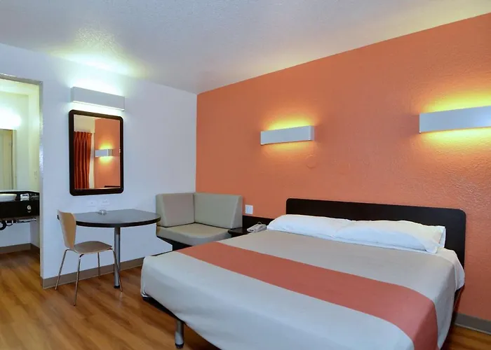 Motel 6-Laredo, Tx - South